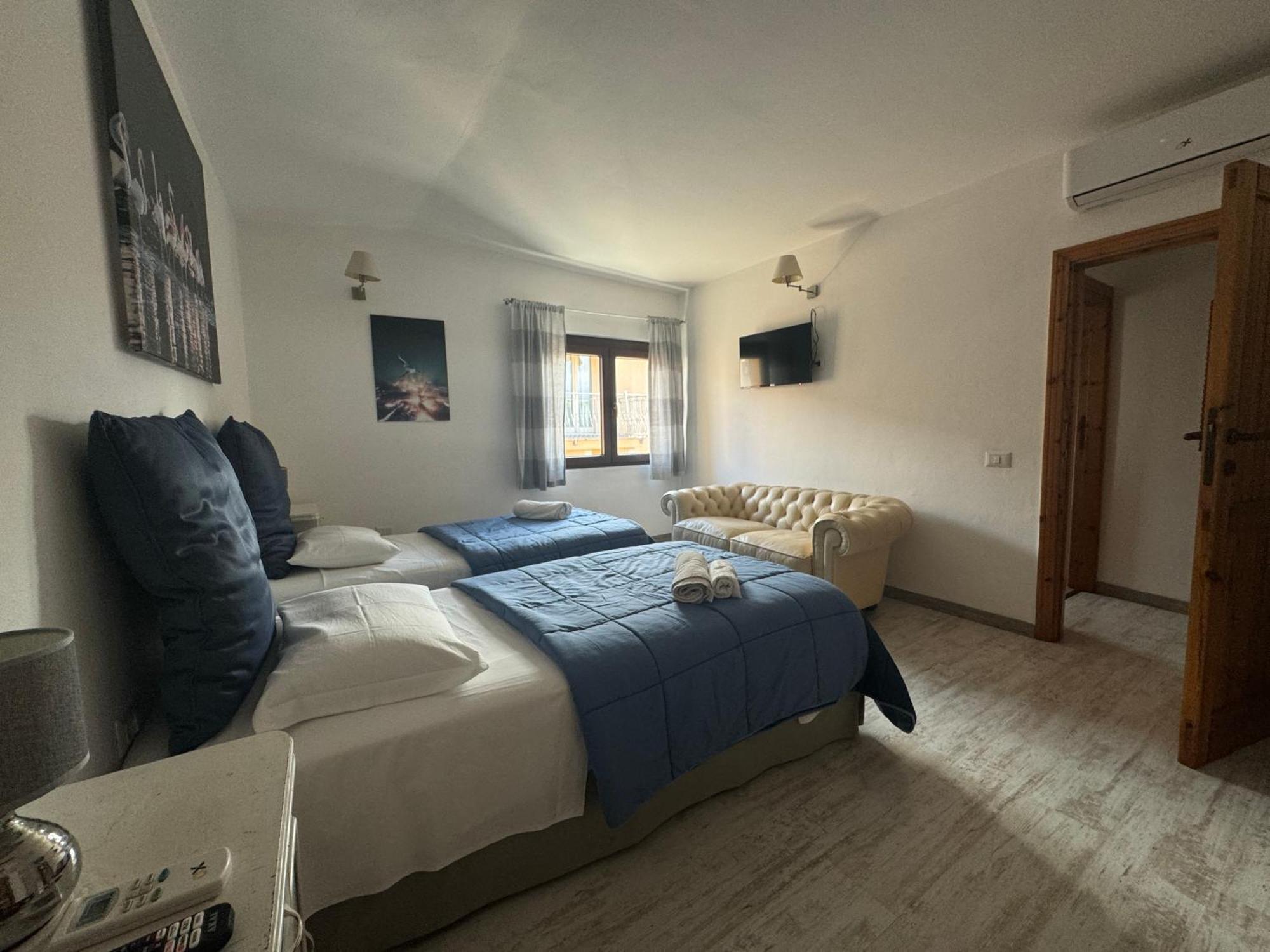 Pm 1 Via Armando Diaz Guest House Olbia Buitenkant foto