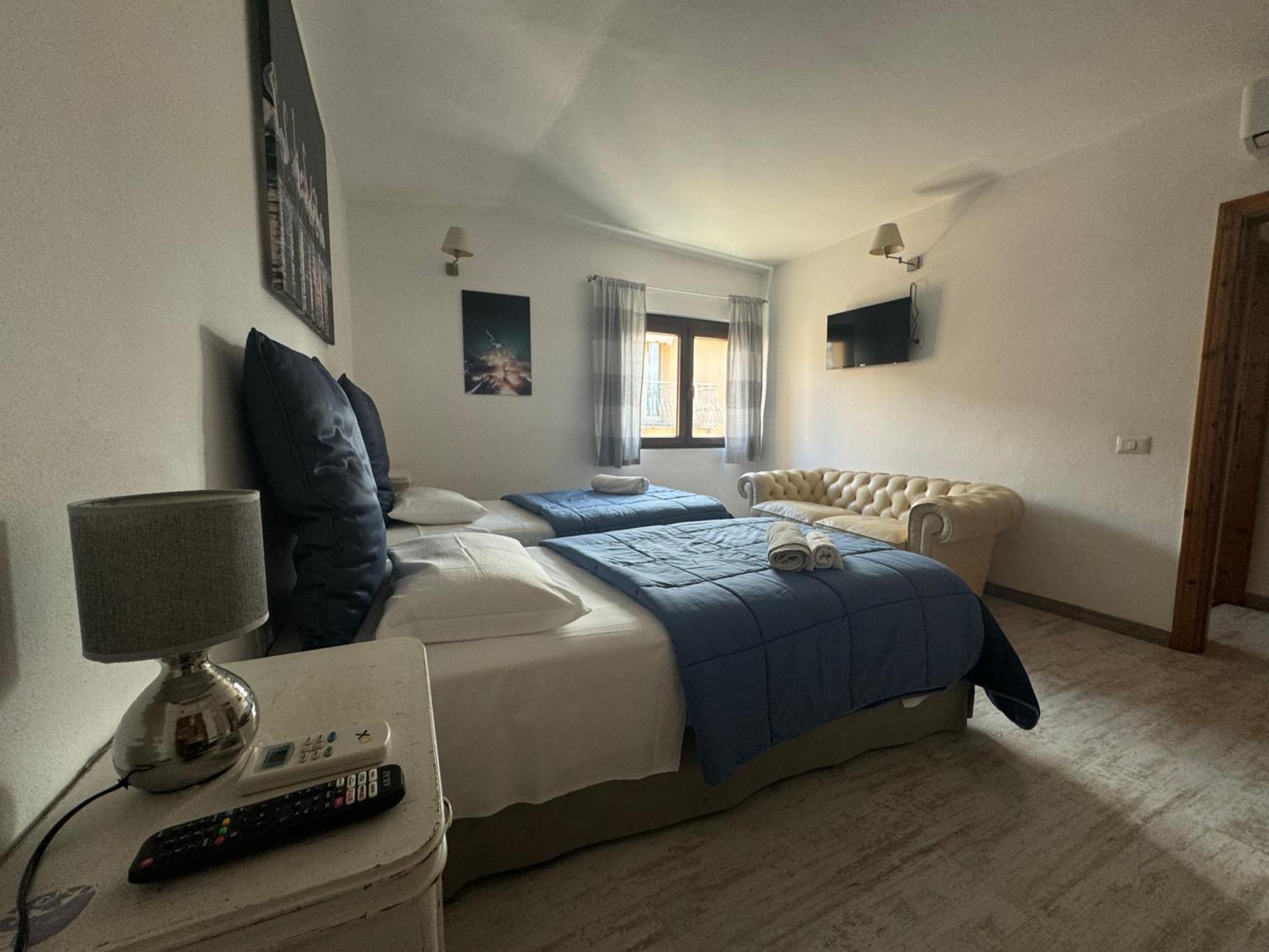 Pm 1 Via Armando Diaz Guest House Olbia Buitenkant foto