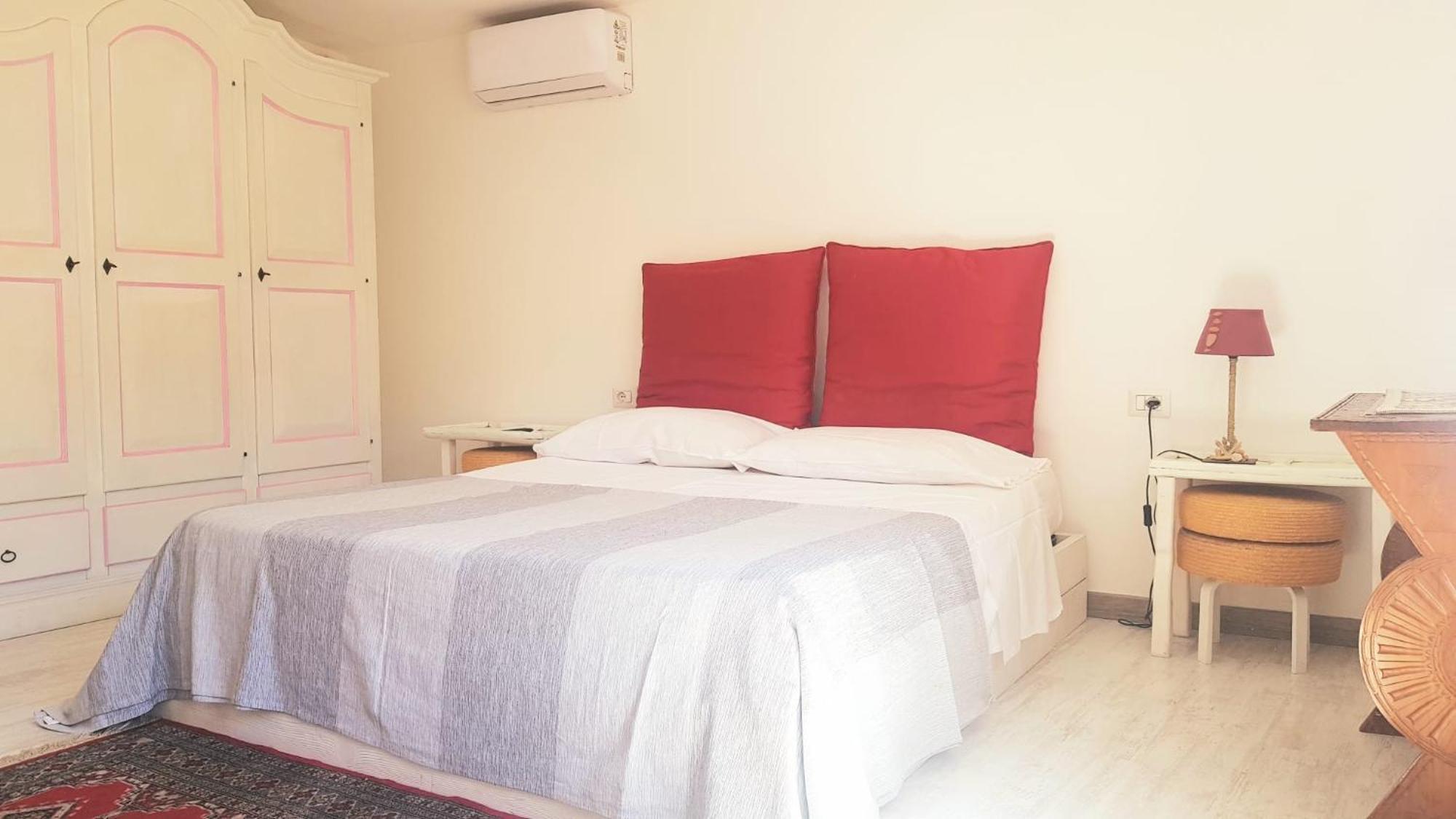 Pm 1 Via Armando Diaz Guest House Olbia Buitenkant foto
