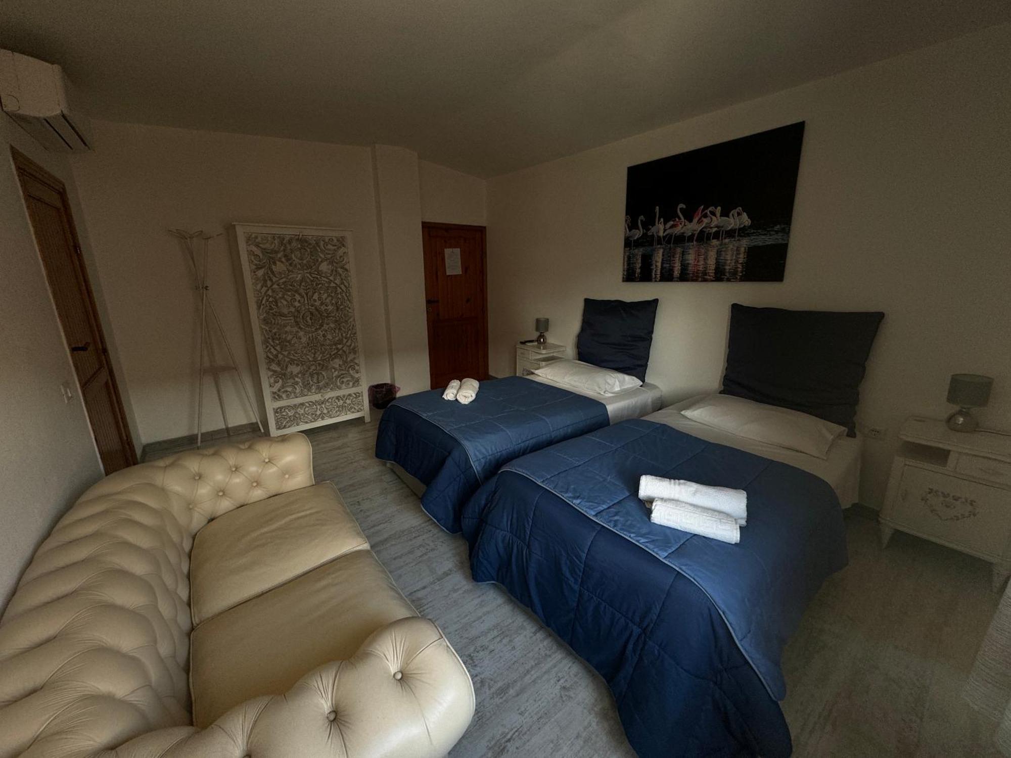 Pm 1 Via Armando Diaz Guest House Olbia Buitenkant foto